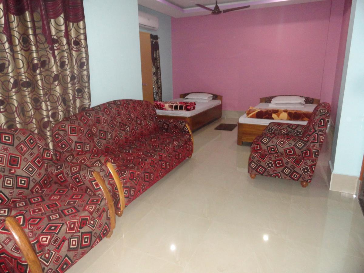 Tezpur Hotel Kaustav מראה חיצוני תמונה